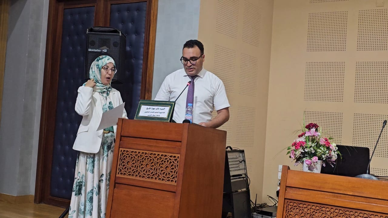 امحمد العطفاوي يترأس بوجدة مراسيم تخليد الذكرى الـ73 لانتفاضة 16 غشت 13 IMG 20260817 WA0044