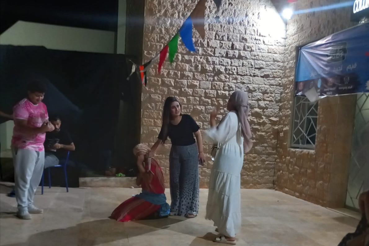 مخيم تنيسان بوجدة.. المديرية الجهوية لقطاع الشباب بجهة الشرق ترسم البسمة على وجوه الأطفال في وضعية صعبة 9 IMG 20260813 194654