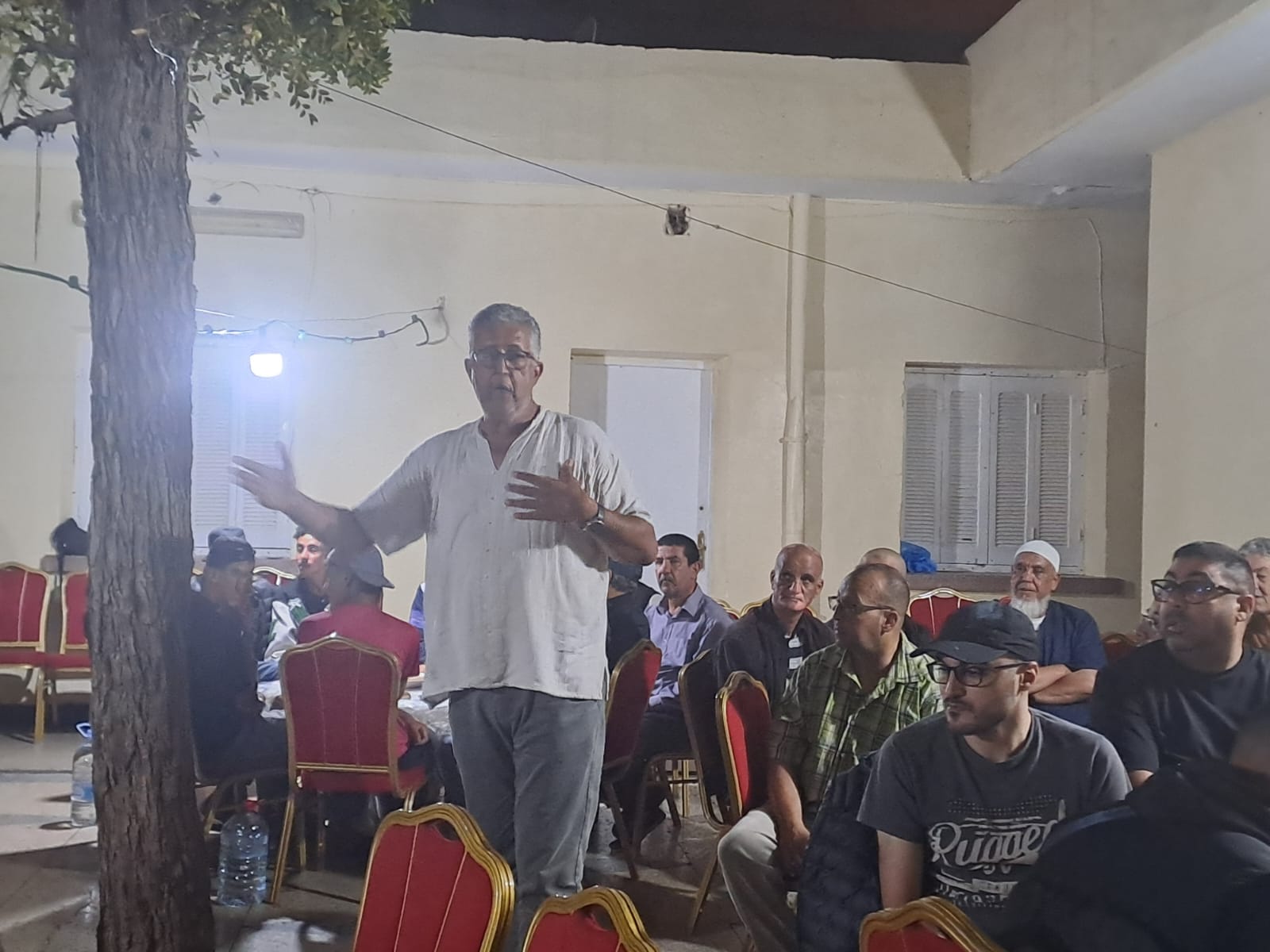 محمد المحب.. مرشح يفرض حضوره والساكنة تلتقط رسالته 7 1000991746