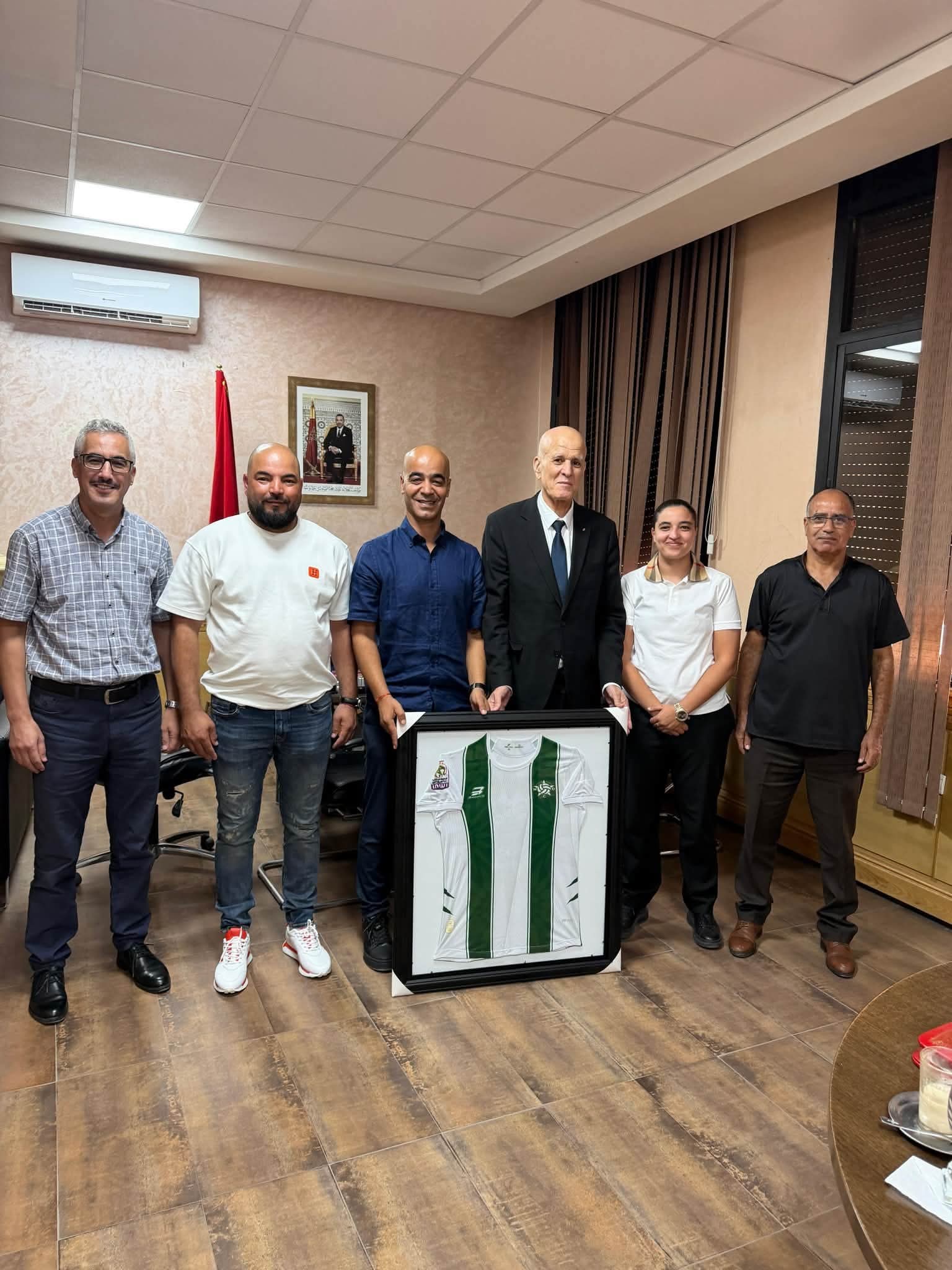 العزاوي يحظى بإشادة المولودية الوجدية تقديراً لدعمه المتواصل للمولودية الوجدية 2 FB IMG 1788823770717 1