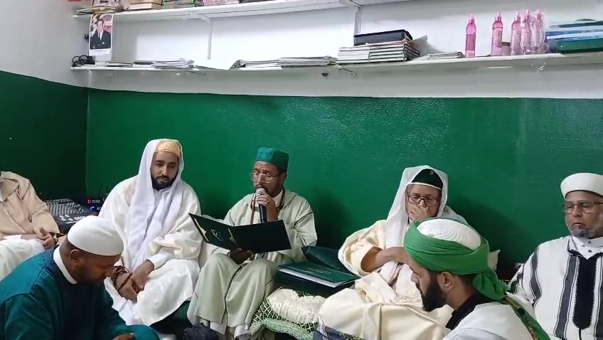الزاوية الدرقاوية المكية تحتفي بالمولد النبوي الشريف وتمنح إجازة مقدم بحضور مريدين من داخل المغرب وخارجه 7 IMG 20260908 WA0004